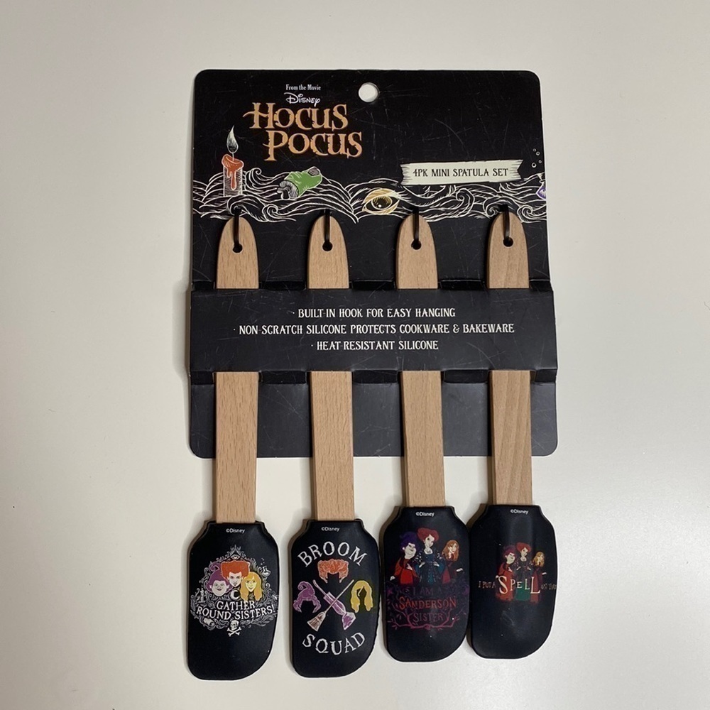 NWT HOCUS POCUS 4 PACK MINI SPATULA SET 🔮🎃
